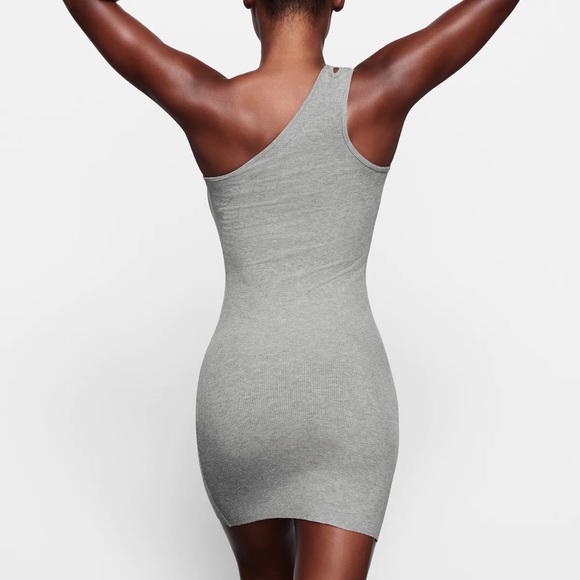 NWT ✨ SKIMS SOFT LOUNGE CUT OUT ONE SHOULDER DRESS size small - Picture 4 of 4